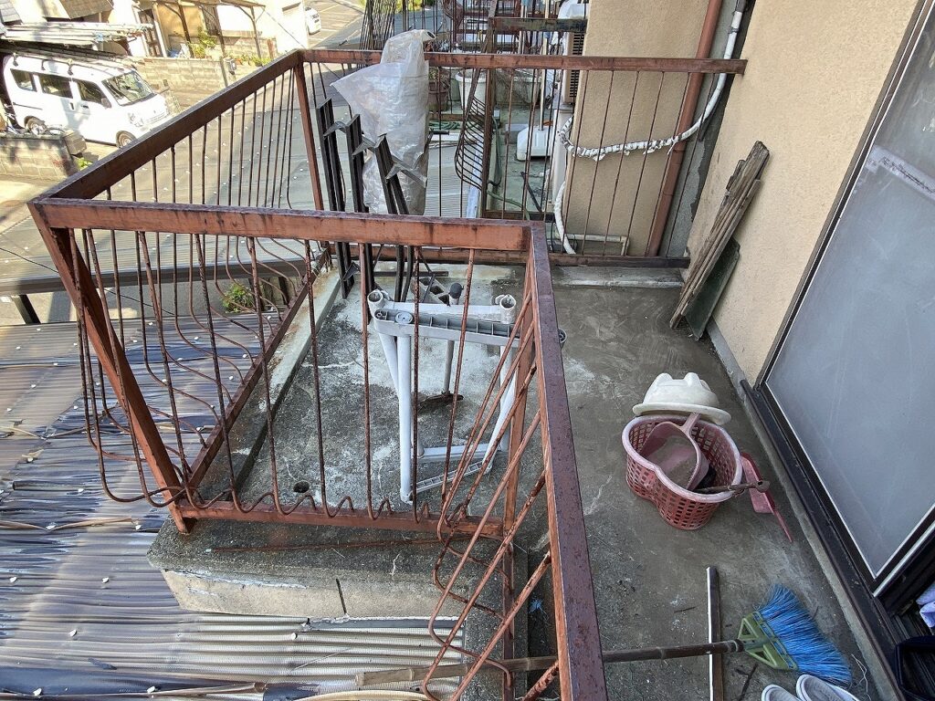 Damaged balcony