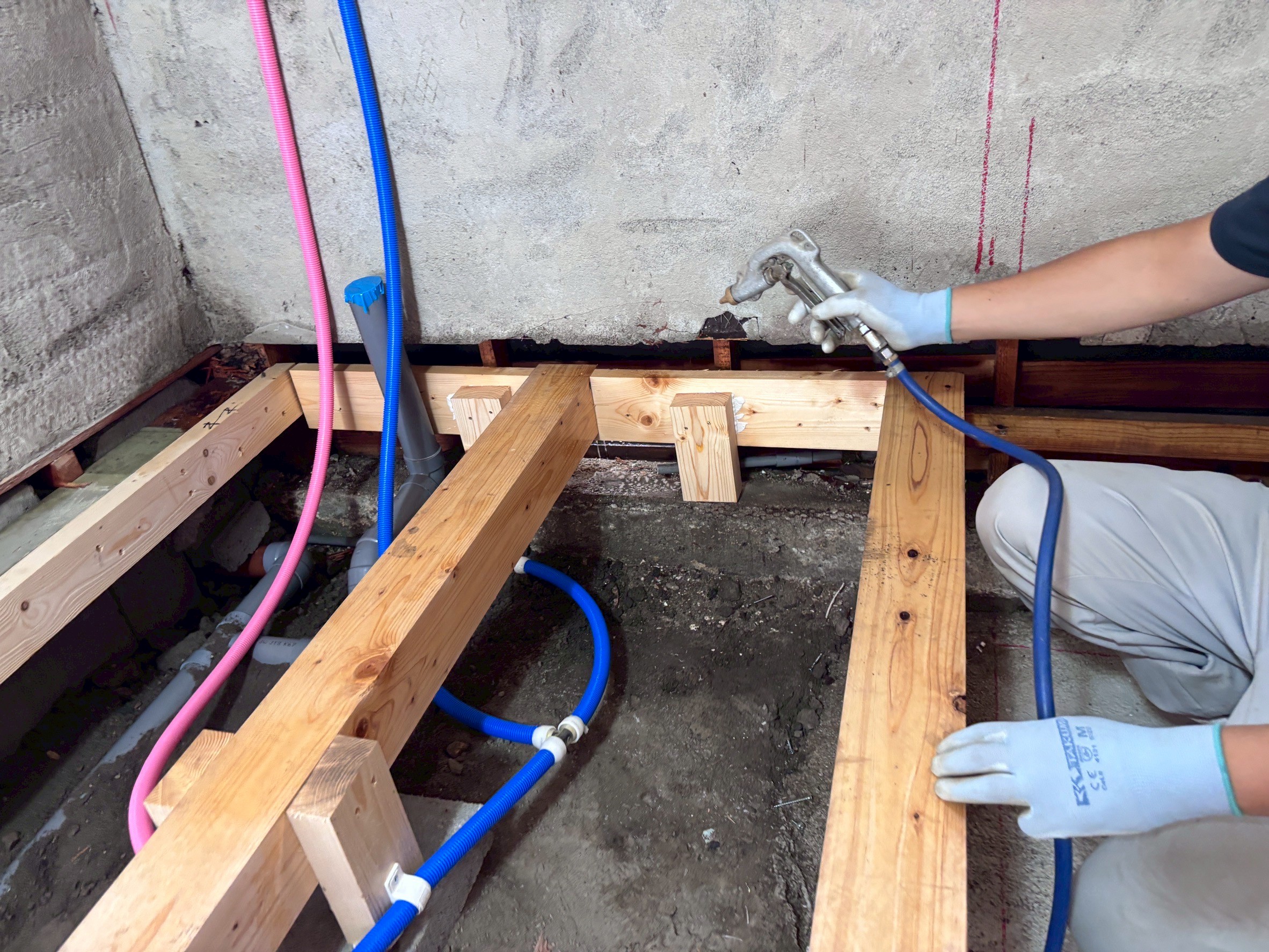 Injecting termite treatment