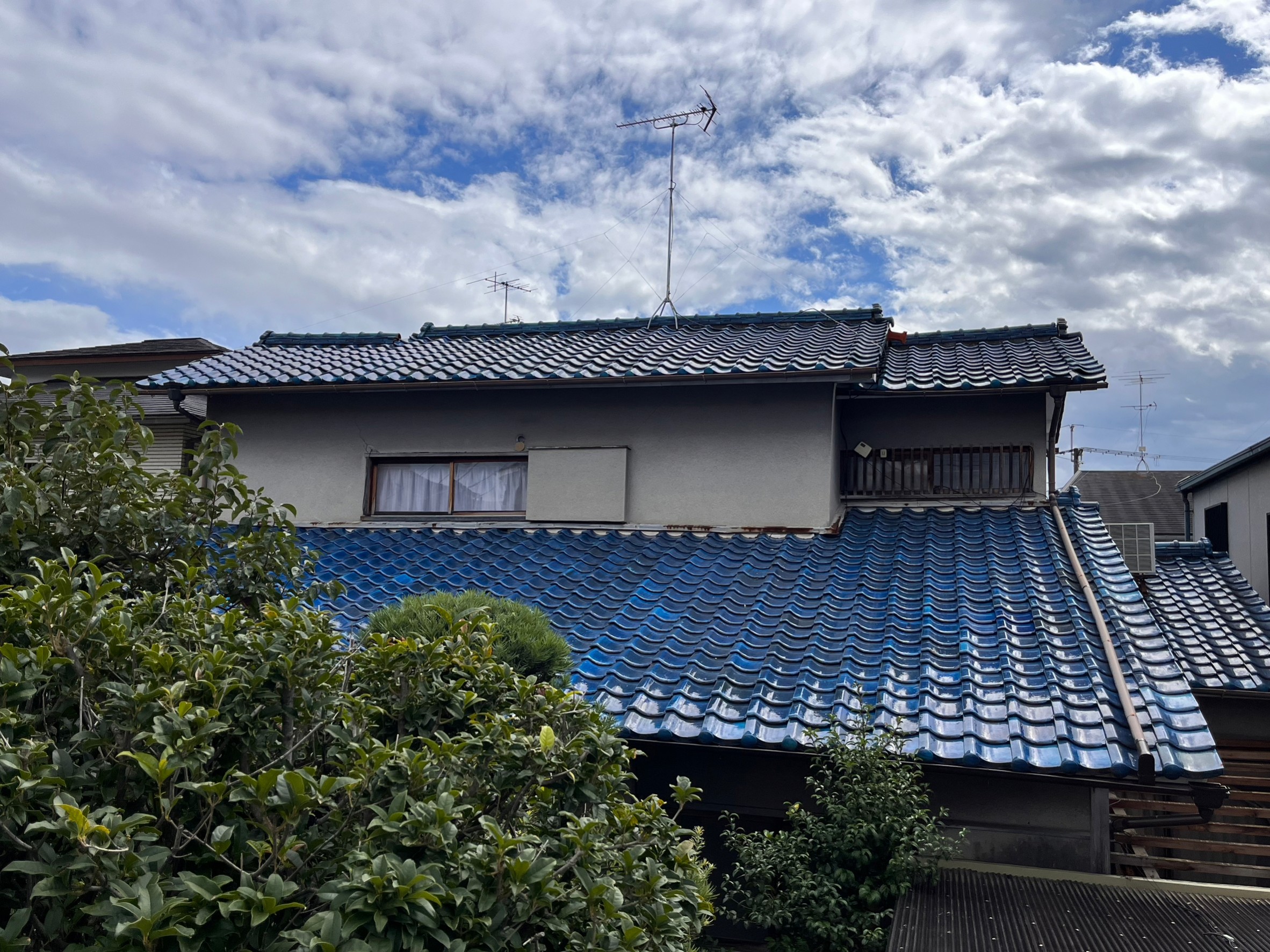 Old Kyoto home under renovation – roof work in progress